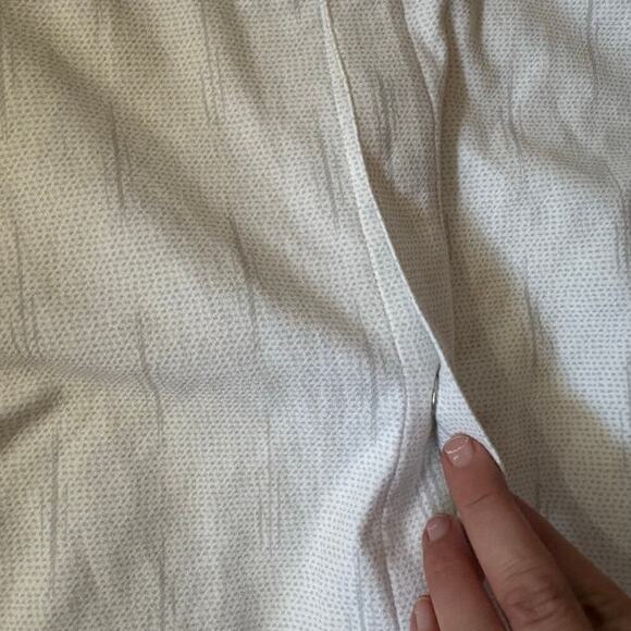 NWT Athleta Farallon Printed Romper White
Grey Organic Cotton - Picture 6 of 8